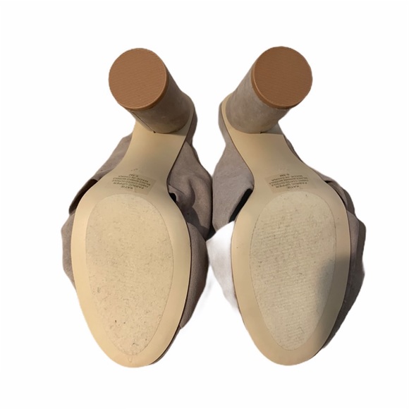 Kaari Blue Katie Peep Toe Heels- like new - Picture 5 of 7